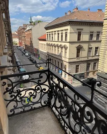 Market Hall شقة بودابست